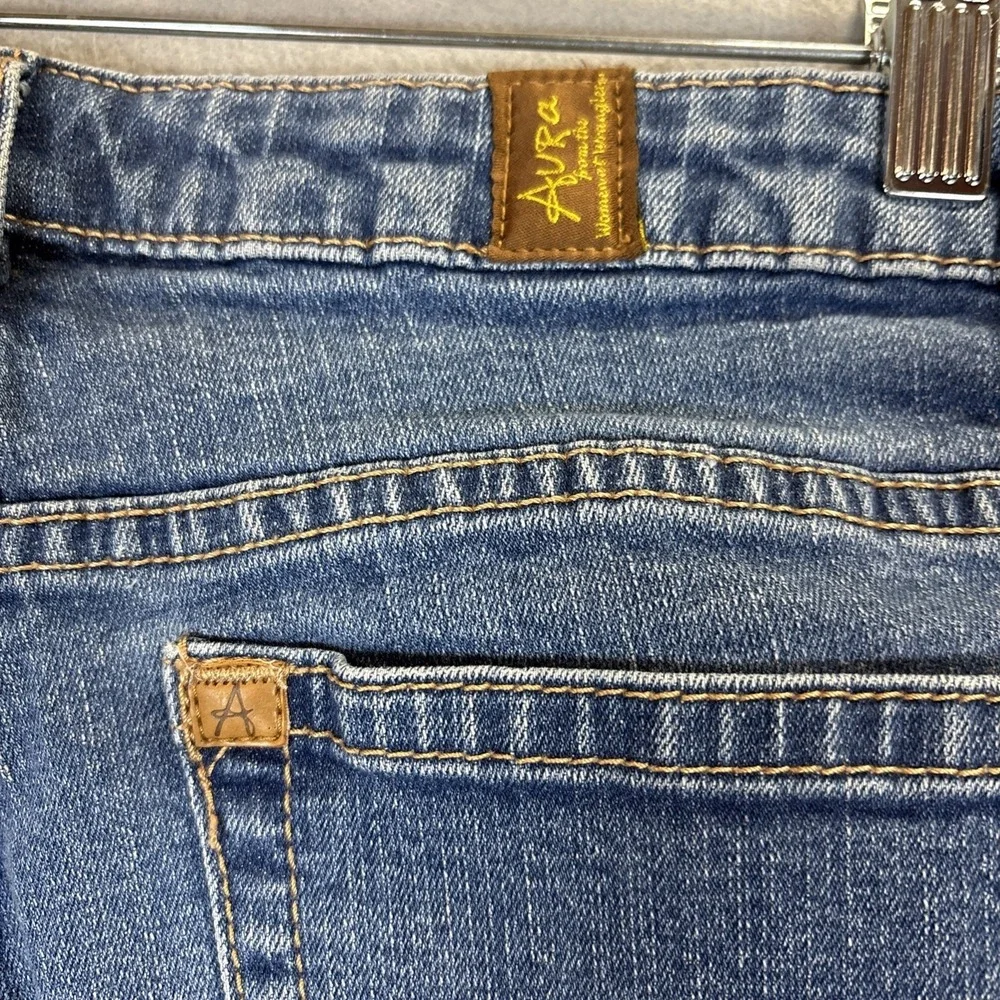 Aura from the women at Wrangler 10P Short Stretch